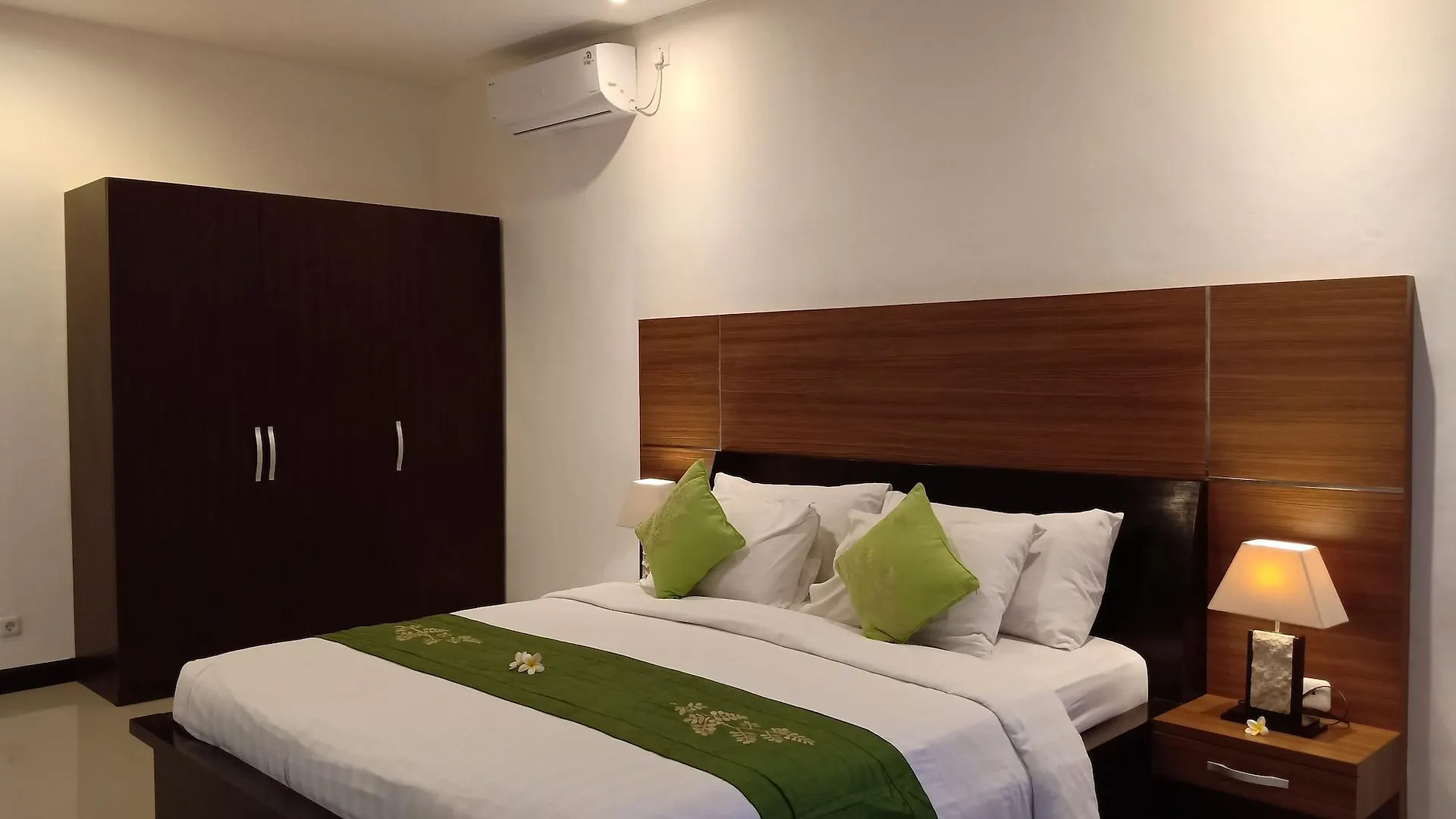 Gracia Bali Villas & Apartment Managed By Manara Seminyak