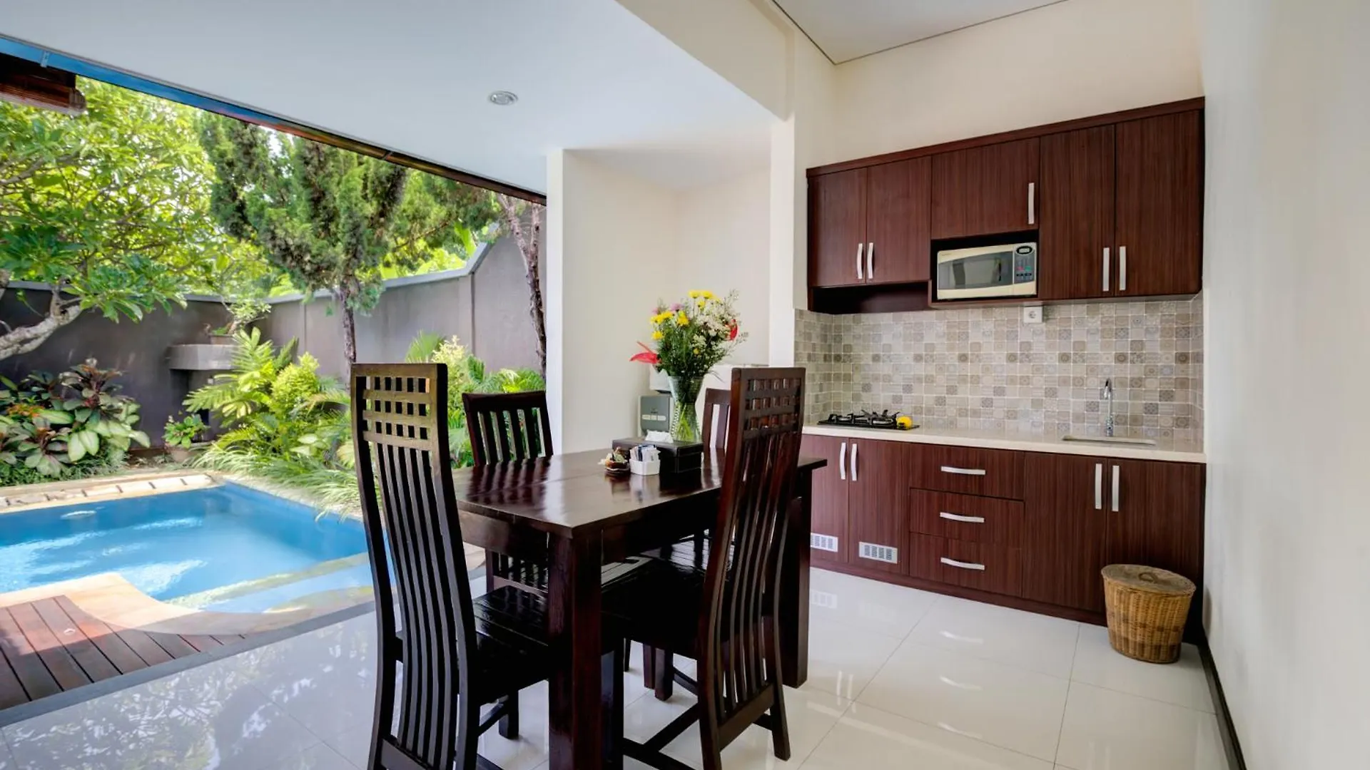 Gracia Bali Villas & Apartment Managed By Manara Seminyak